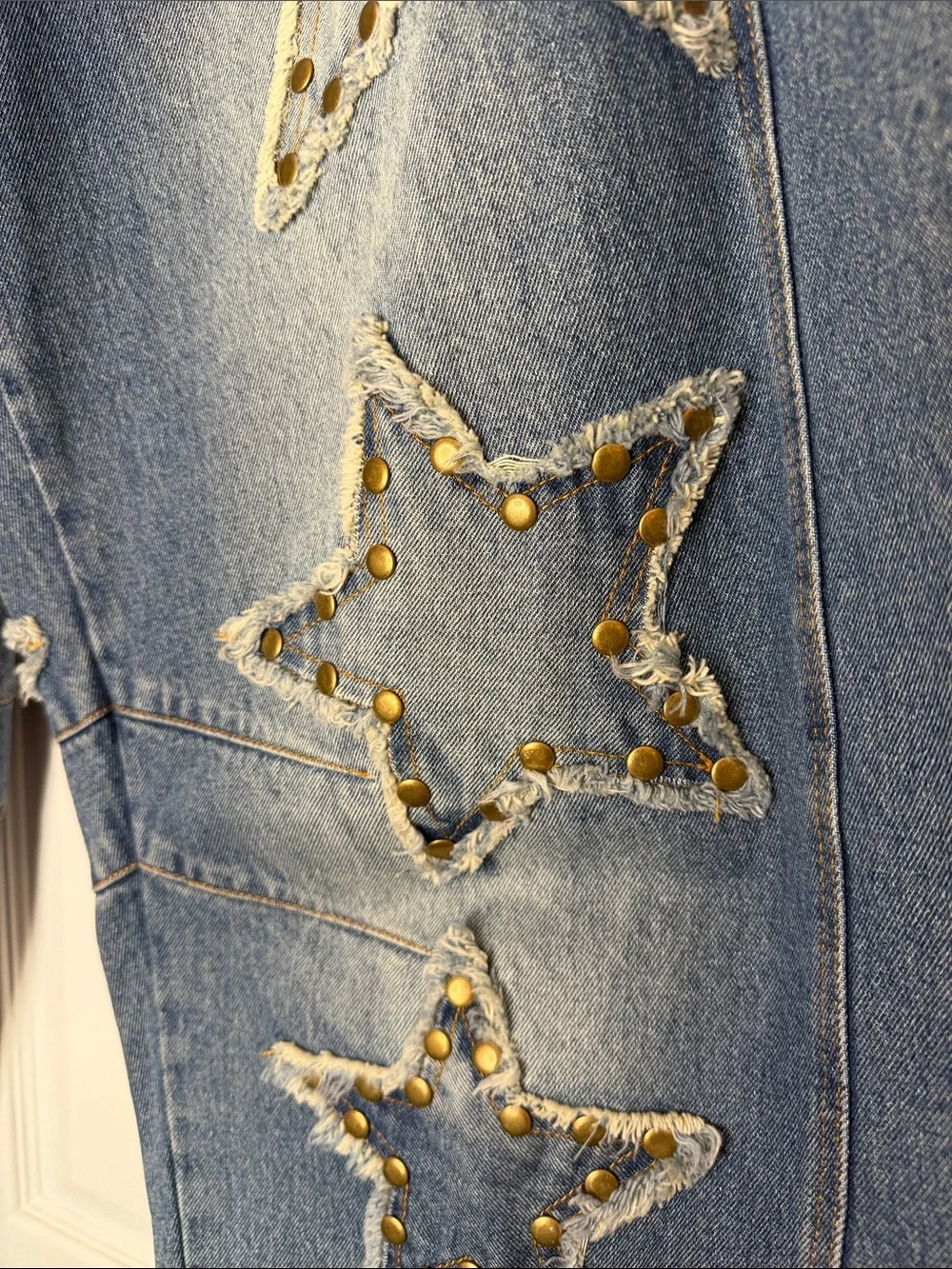 Jaded Gypsy Star-Studded Barrel Jeans - Picture 3 of 6